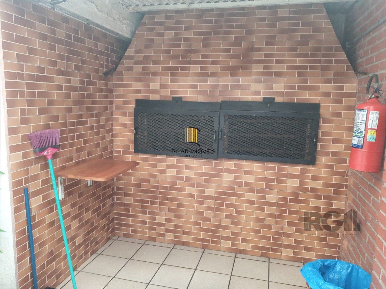 Apartamento 2 dormitórios no bairro Menino Deus