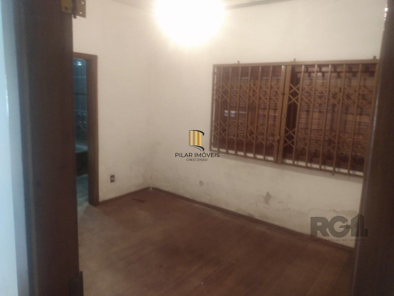 Casa 3 dormitórios no bairro Guarujá