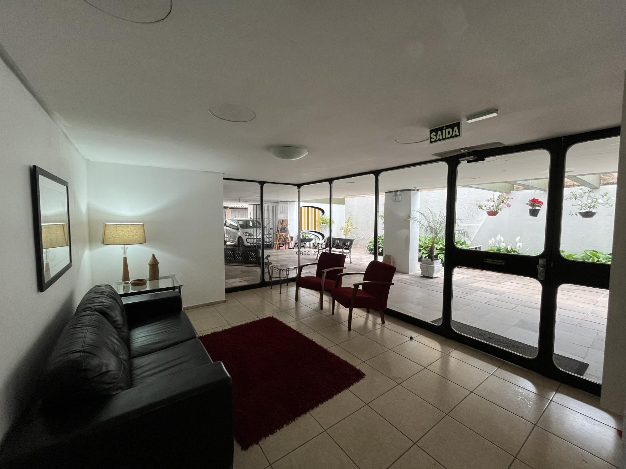 Apartamento de dois quartos com suíte no bairro Menino Deus em Porto Alegre