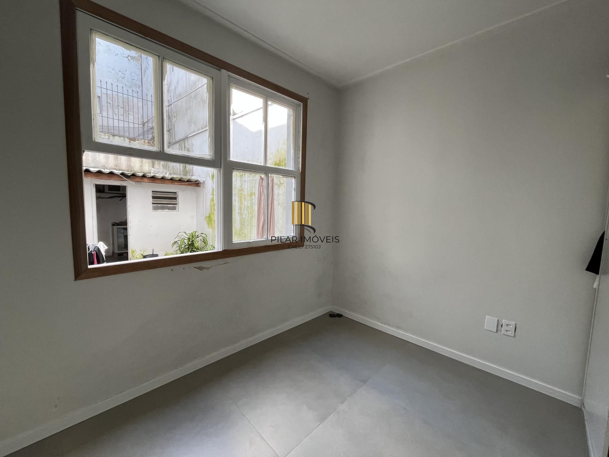 Apartamento térreo de dois quartos no bairro Farroupilha