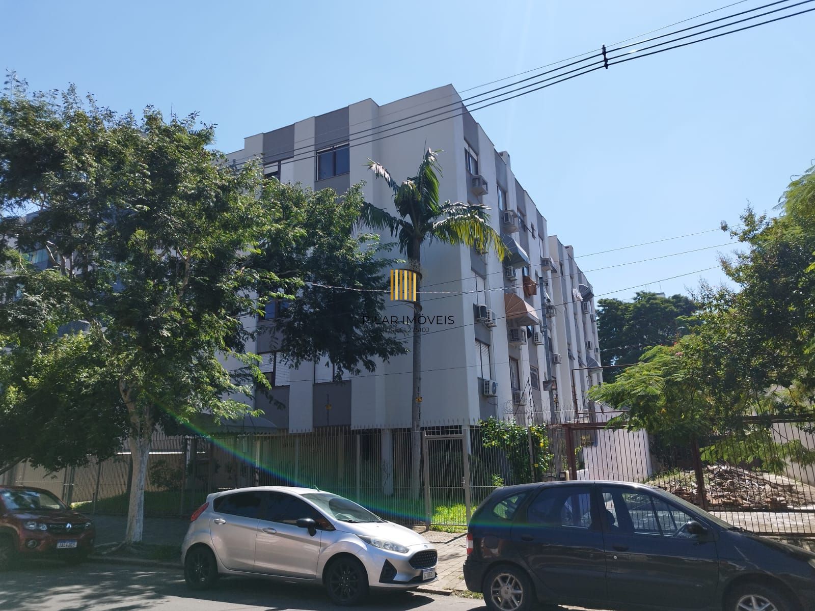 Apartamento de 2 quartos, 2 banheiros e 1 vaga de garagem no bairro Petrópolis
