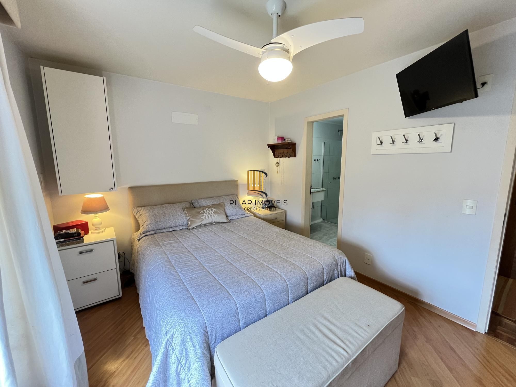 Apartamento de 2 quartos, suíte e 2 vagas de garagem no bairro Jardim Botânico.