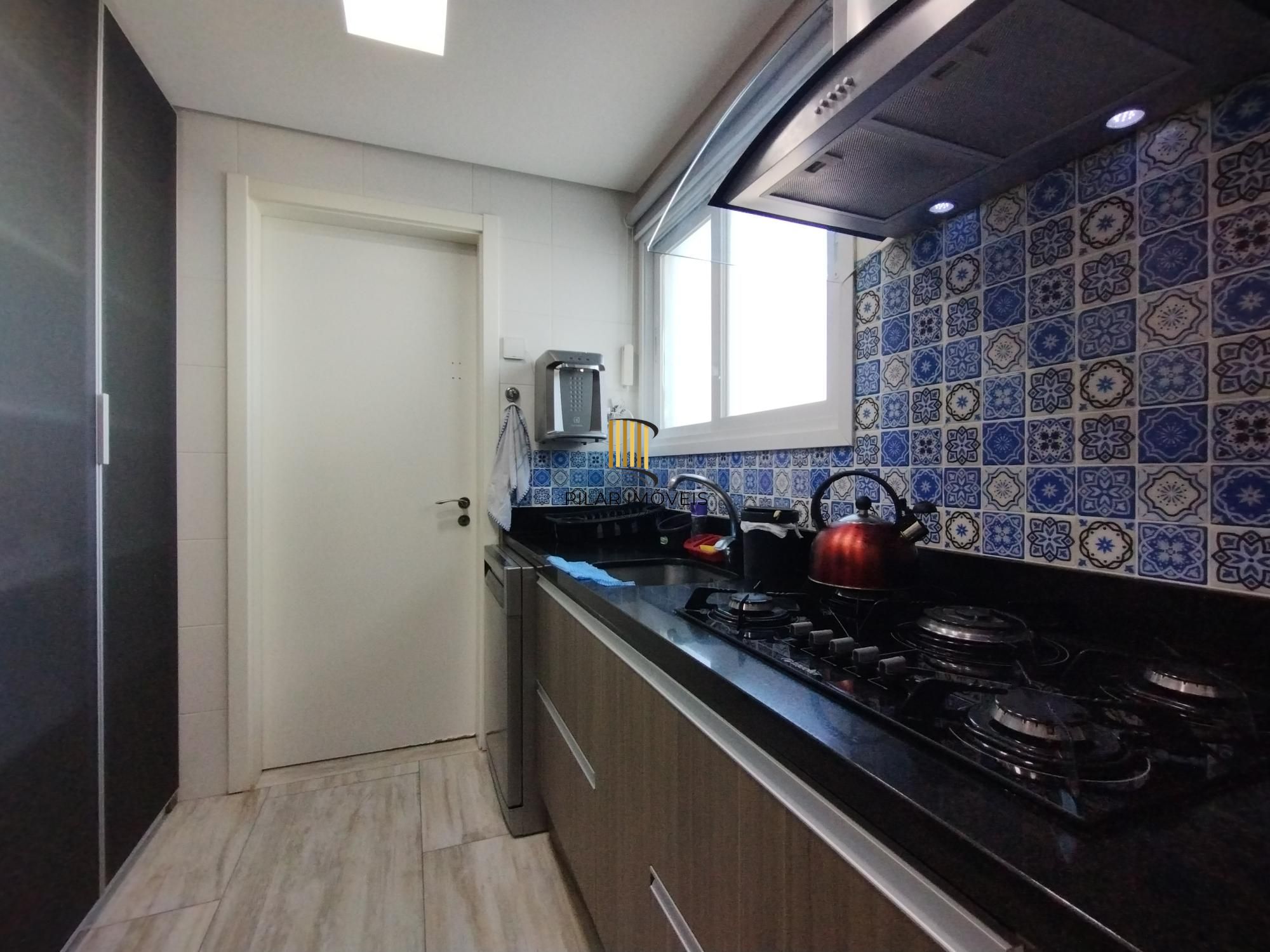 Apartamento 3 dormitórios no bairro Menino Deus