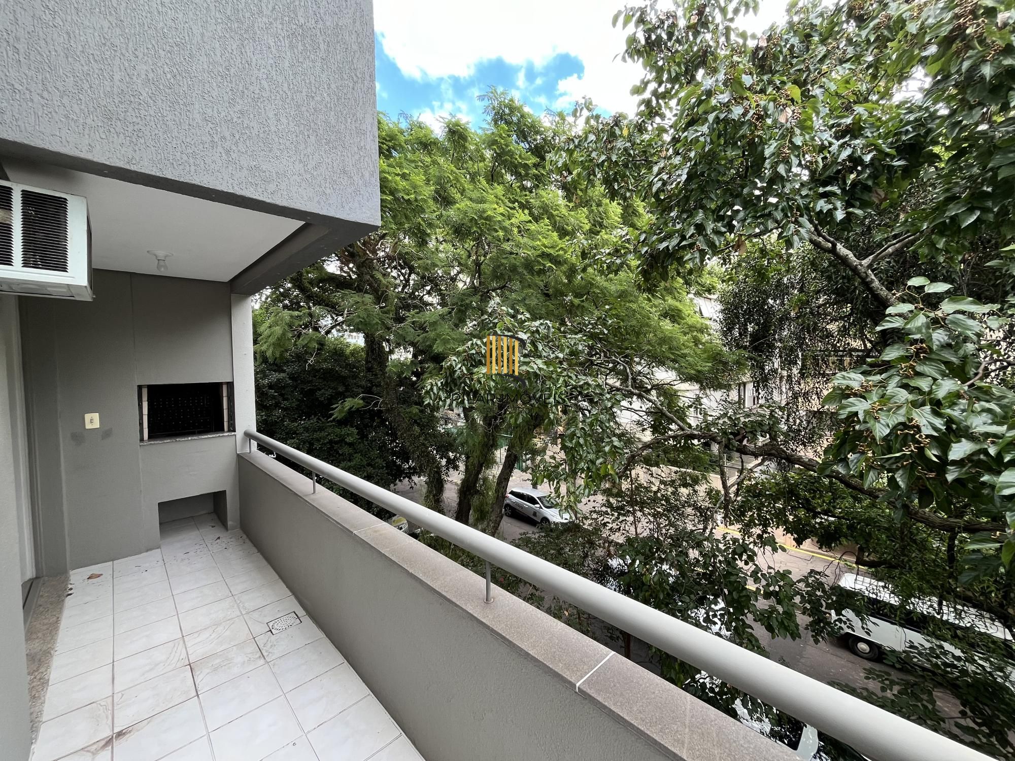 Apartamento de 1 quarto com sacada e 1 vaga de garagem no bairro Farroupilha