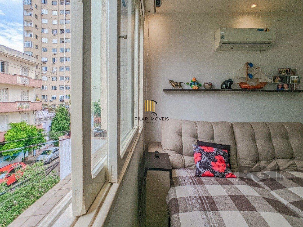 Apartamento 2 dormitórios no bairro Cidade Baixa