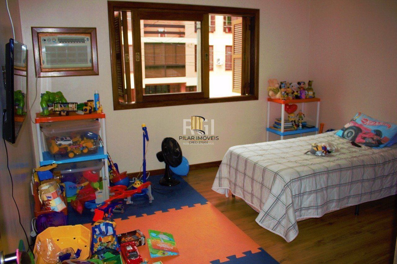 Casa 2 Dormitório(s) Bairro Medianeira