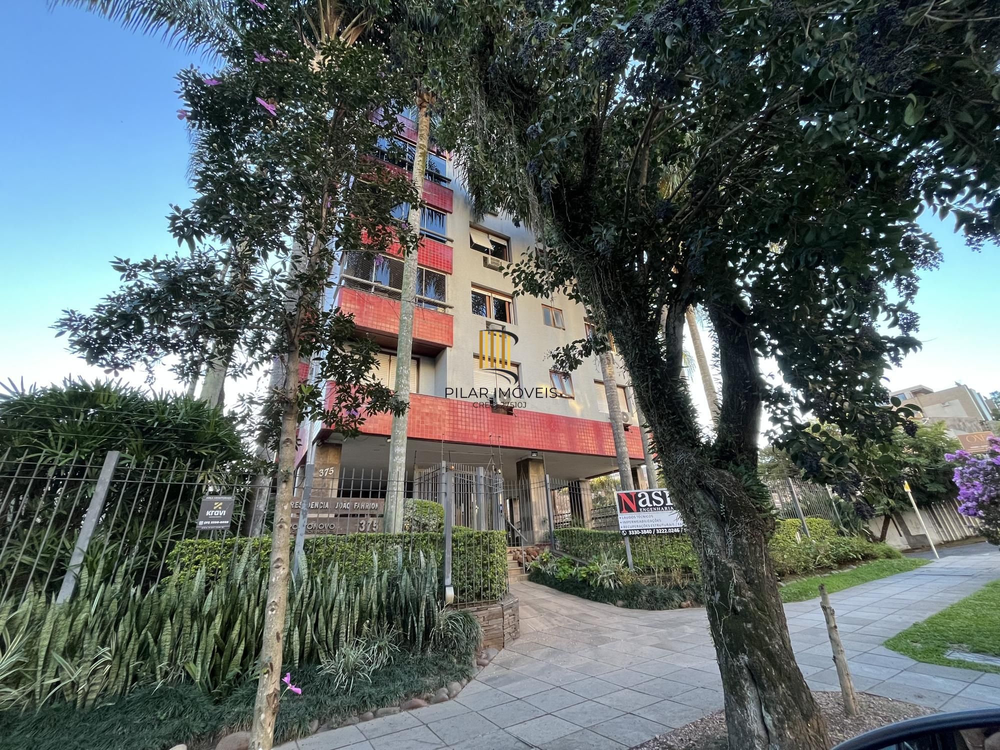 Apartamento de 3 quartos, suíte e 2 vagas de garagem no bairro Auxiliadora