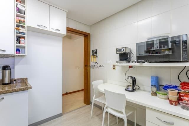 Apartamento de 3 quartos, suíte e 2 vagas de garagem no bairro jardim Botânico