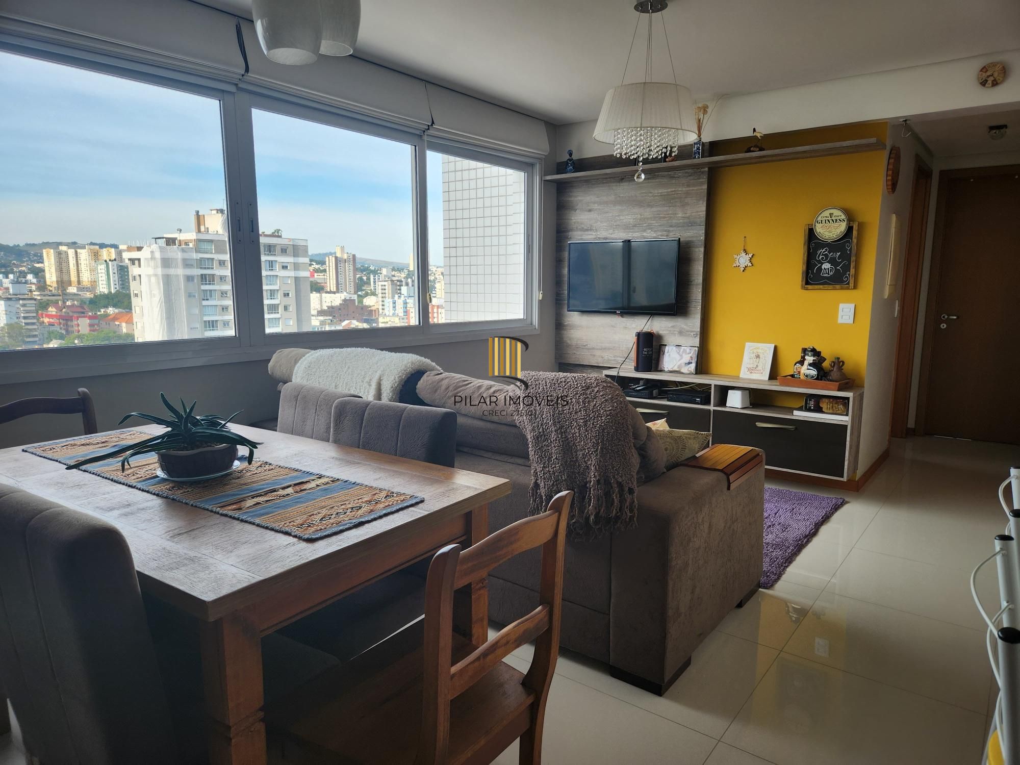 Apartamento de 2 quartos, suíte e 2 vagas garagem no bairro Santana Porto Alegre - Pilar Imóveis
