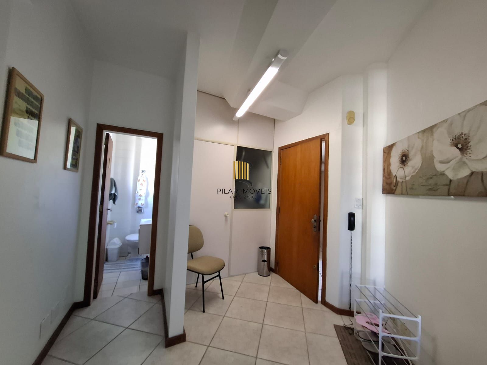 Sala comercial a venda no bairro Higienópolis em Porto Alegre