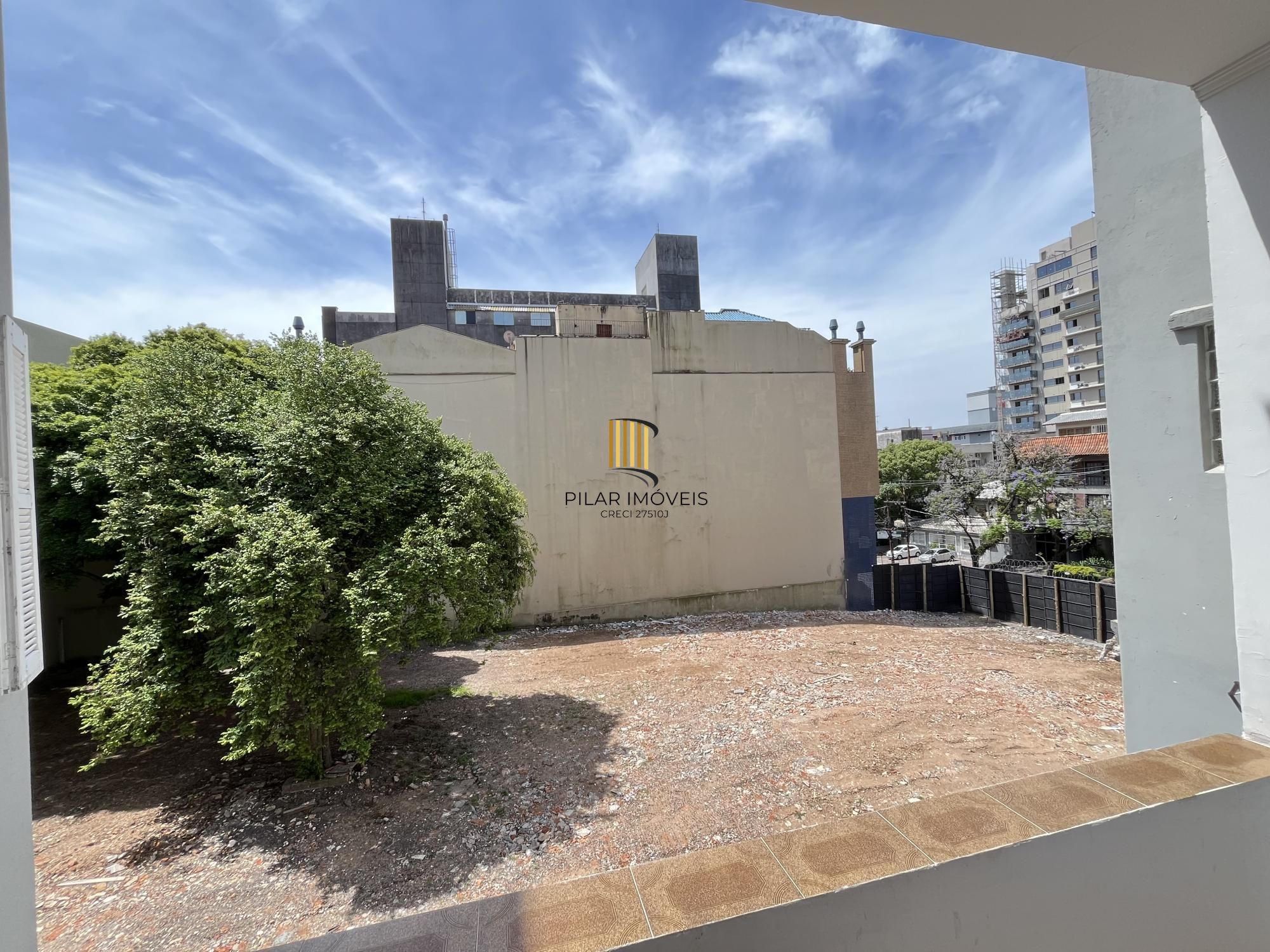 Apartamento de 3 quartos com dependência de empregada bairro Moinhos de Vento