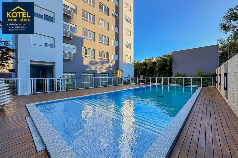 Apartamento de 2 dormitórios, suíte e 1 vaga de garagem no bairro Passo da Areia