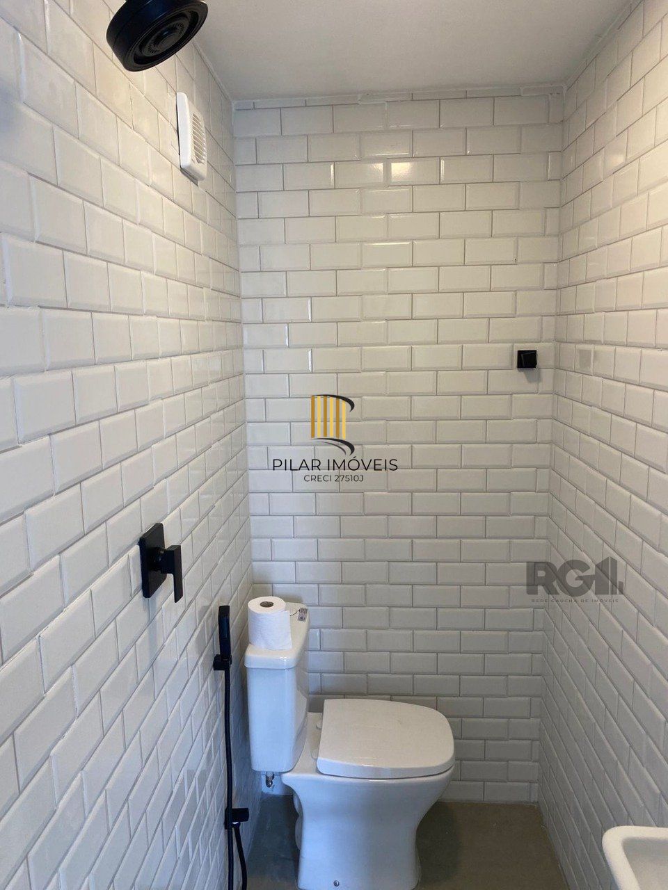 Apartamento para Venda - 74.48m², 2 dormitórios, 1 vaga - Petrópolis