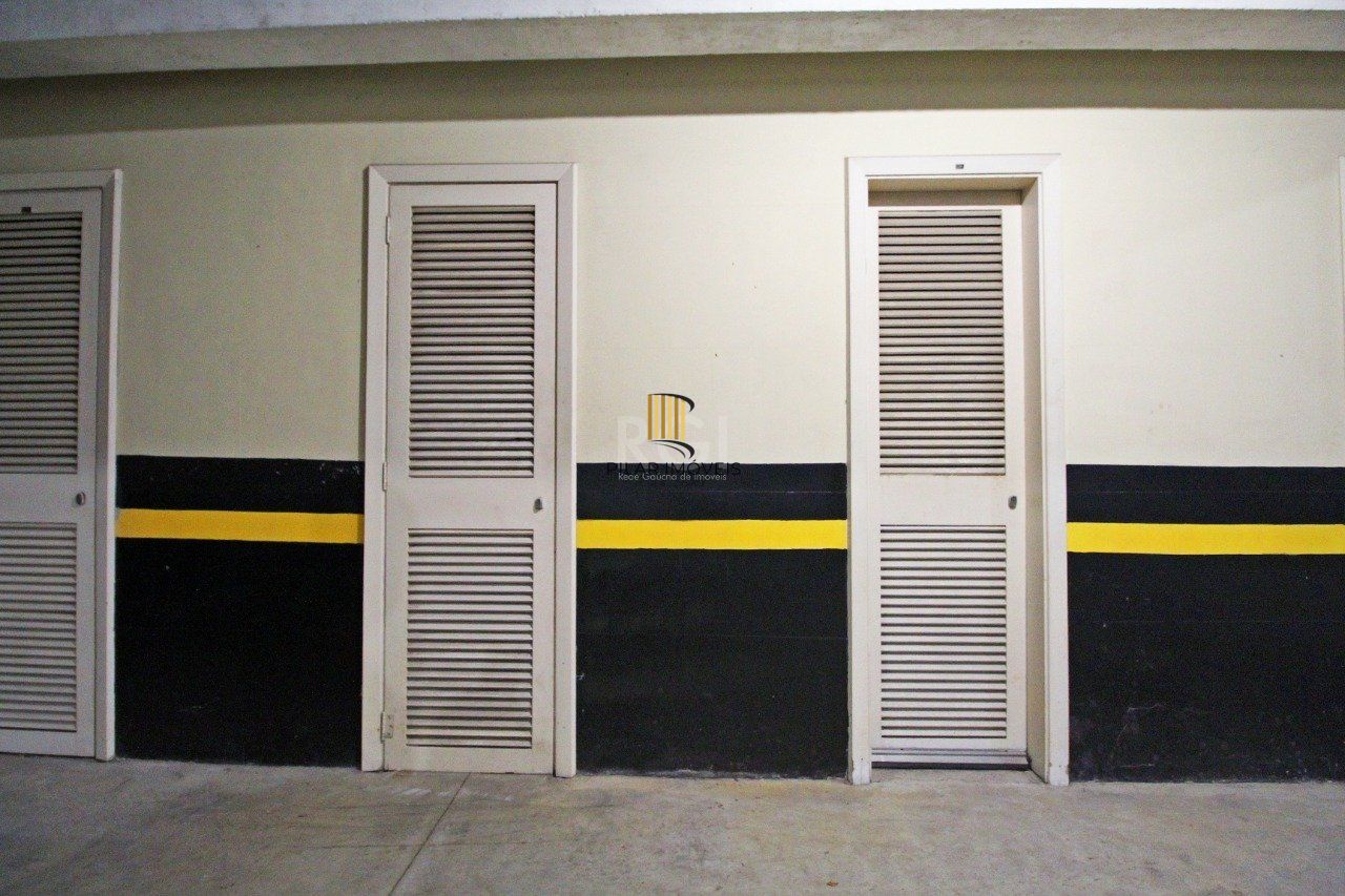 Apartamento para Venda - 245.75m², 3 dormitórios, sendo 1 suites, 2 vagas - Moinhos de Vento