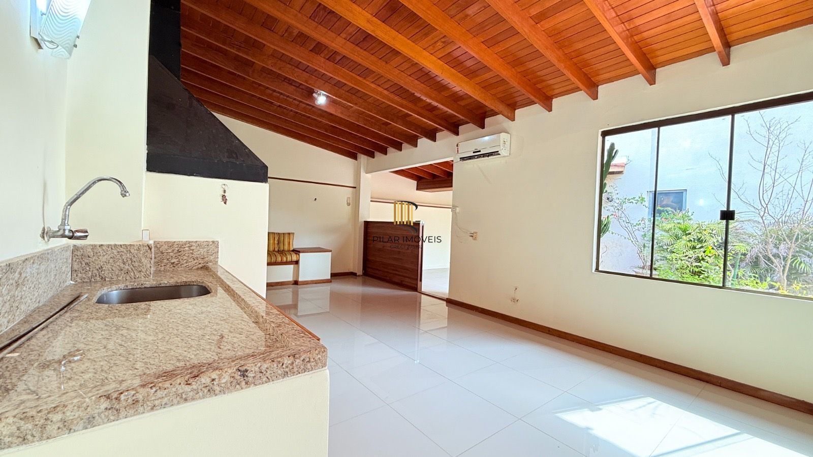 Apartamento de 2 quartos e 2 vagas de garagem no bairro Santana
