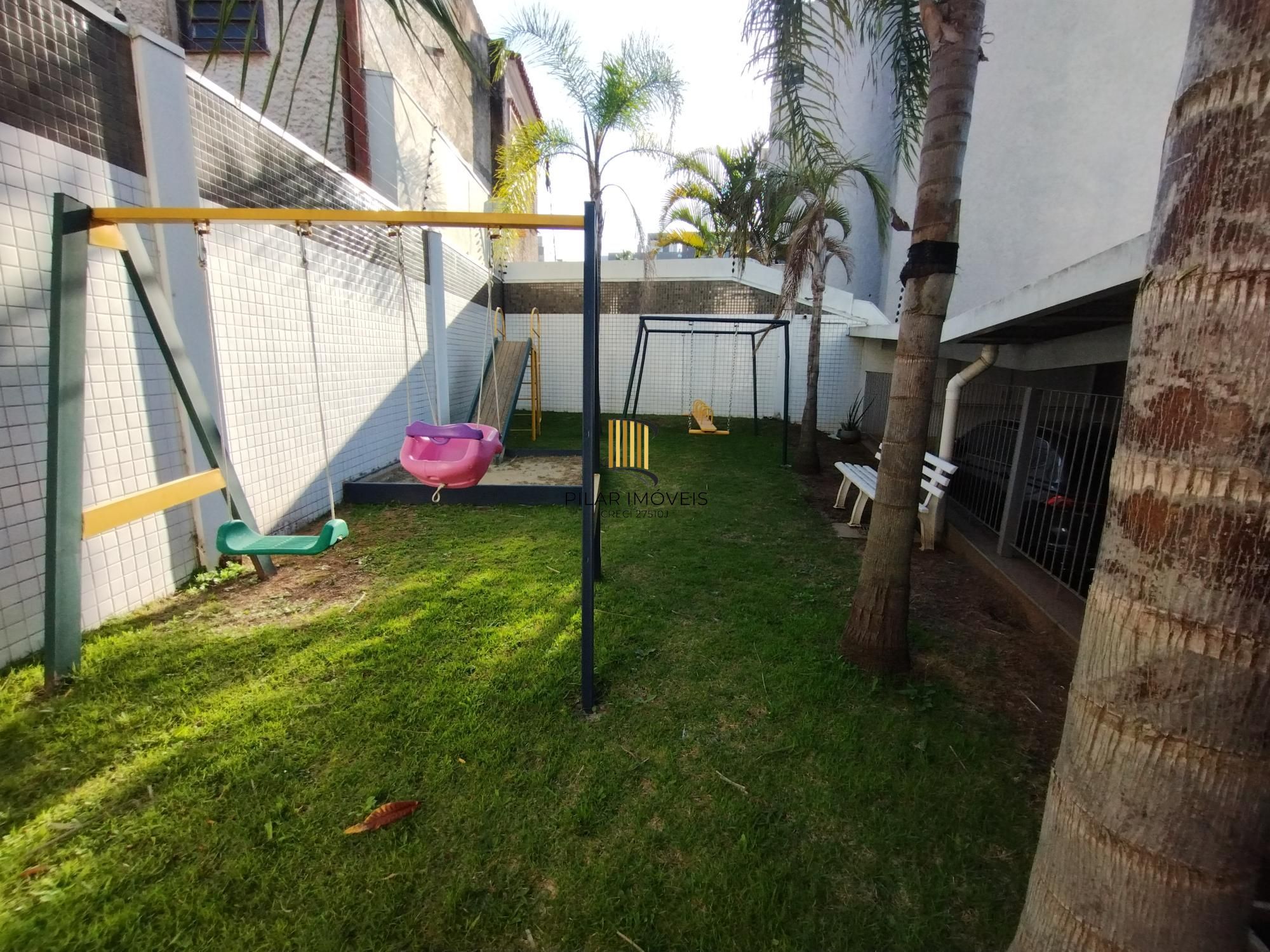 Apartamento 3 dormitórios no bairro Menino Deus