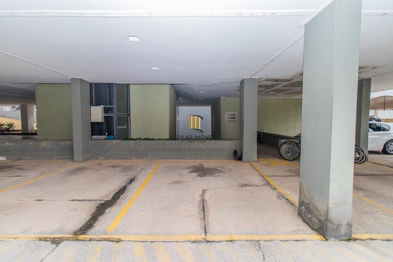 Apartamento de 3 quartos, 2 banheiros e 1 vaga garagem no bairro Moinhos Vento