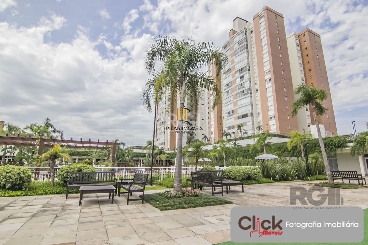 Excelente apartamento, finamente decorado e mobiliado, excelente iluminação, possuindo 03 dormitórios e 03 suites, sendo 01 master