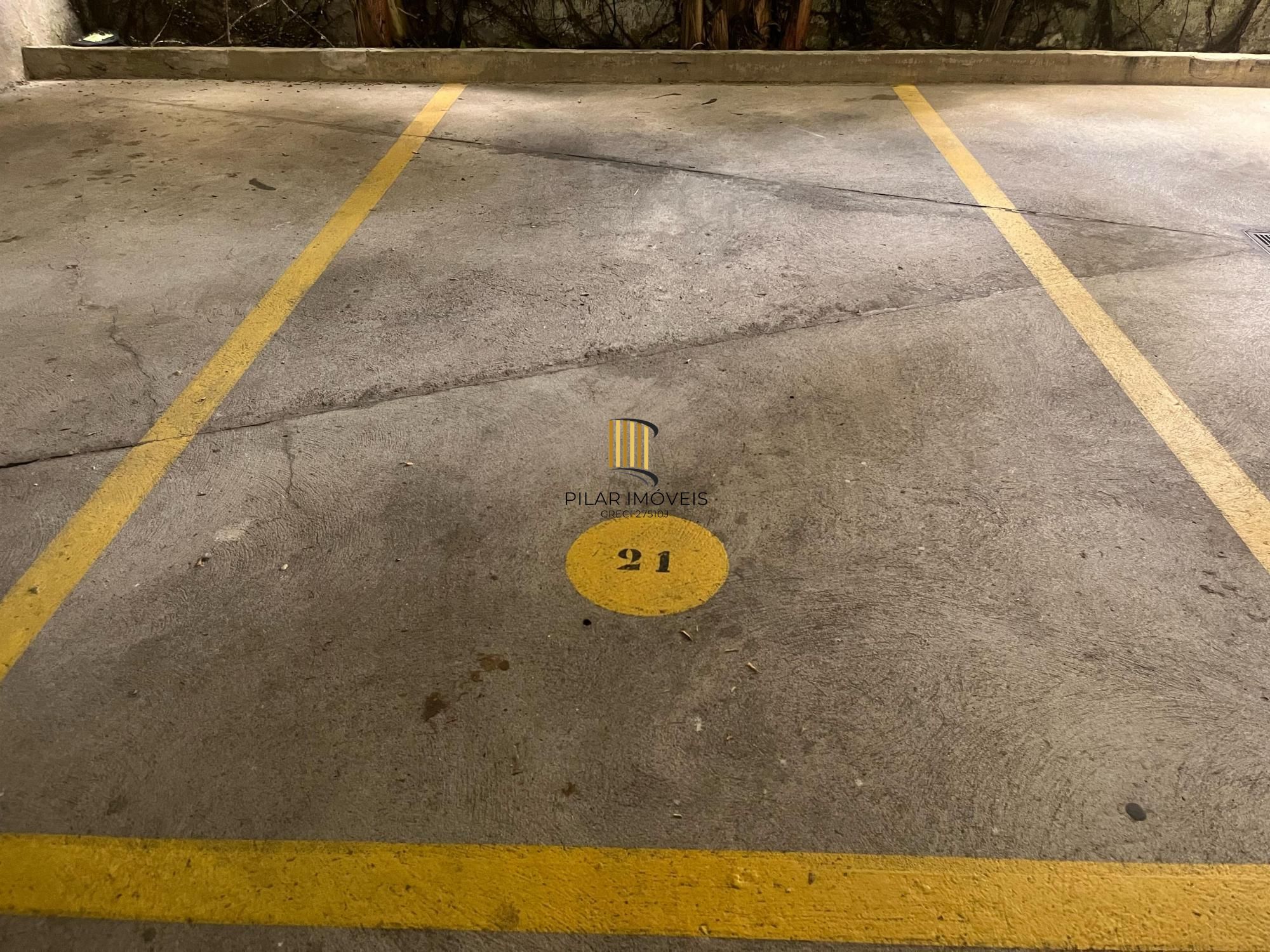 Apartamento 3 quartos, suíte, sacada, lareira, churrasqueira, 2 vagas de garagem