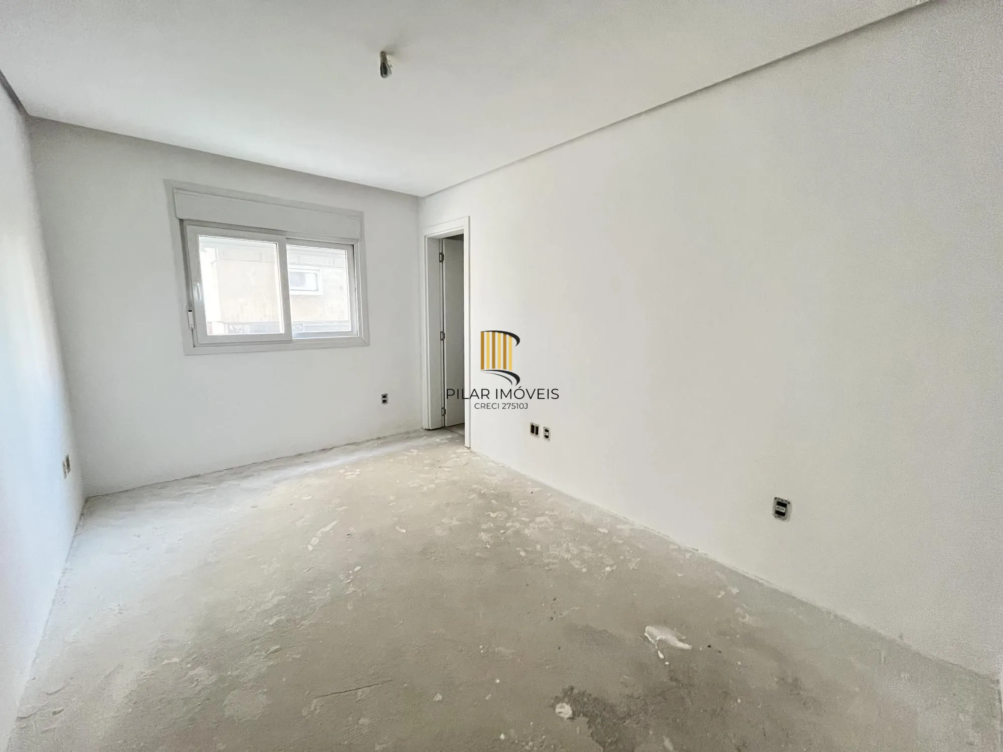 Apartamento com 3 suítes no bairro São João em Porto Alegre