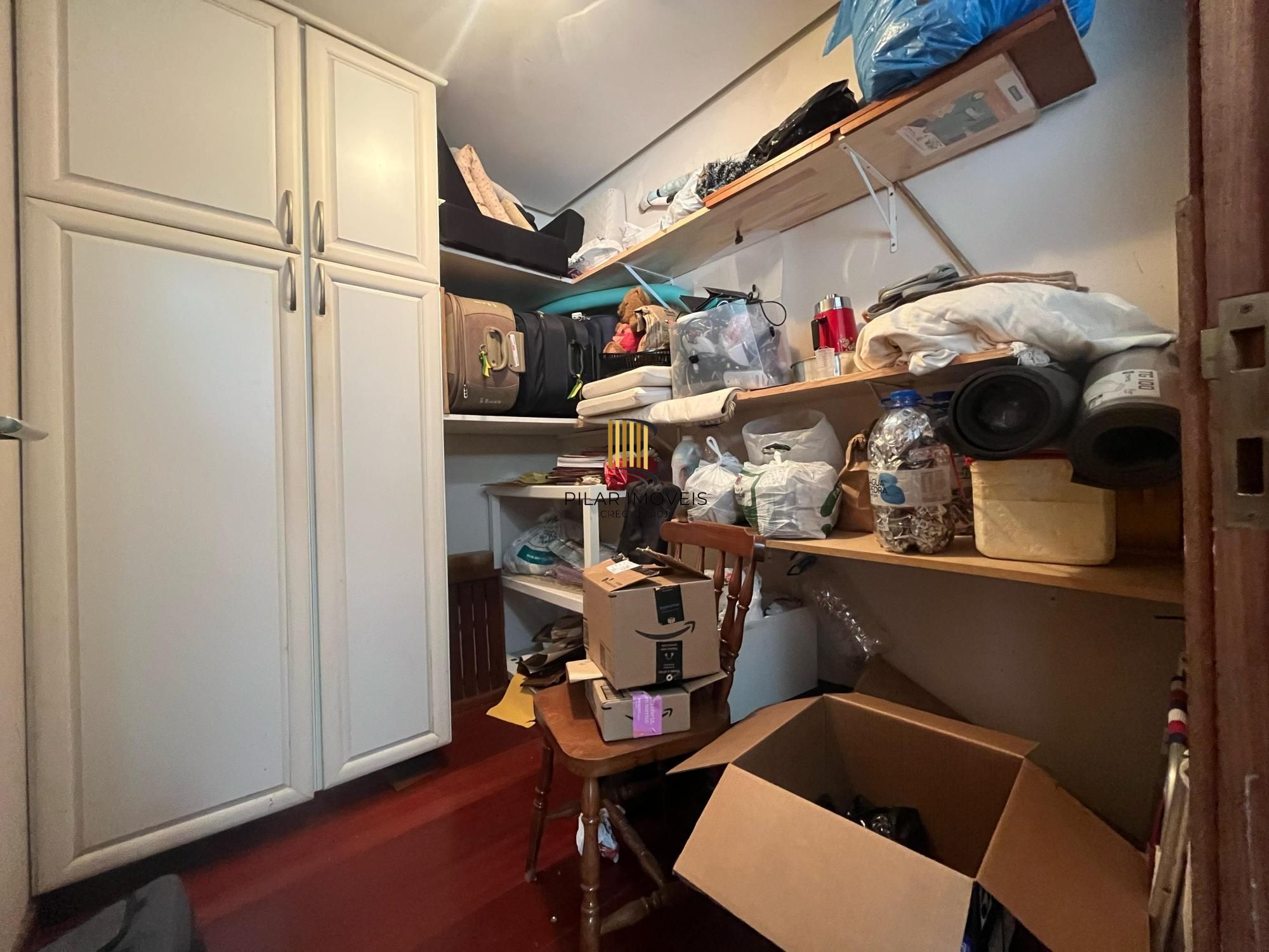 Apartamento 3 quartos, suíte, sacada, lareira, churrasqueira, 2 vagas de garagem