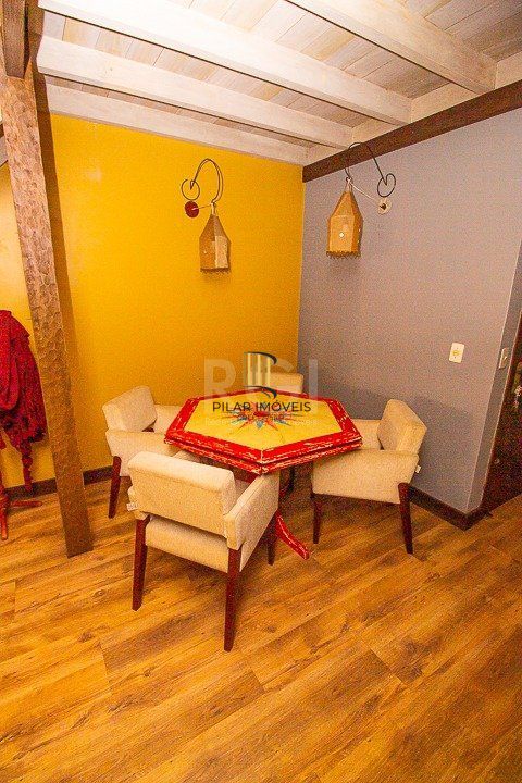 Cobertura para Venda - 116.36m², 2 dormitórios, sendo 1 suites, 1 vaga - Petrópolis