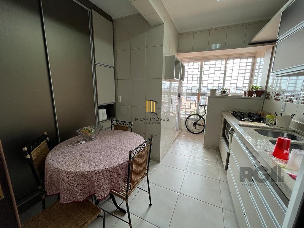 Apartamento 2 dormitórios no bairro Farroupilha