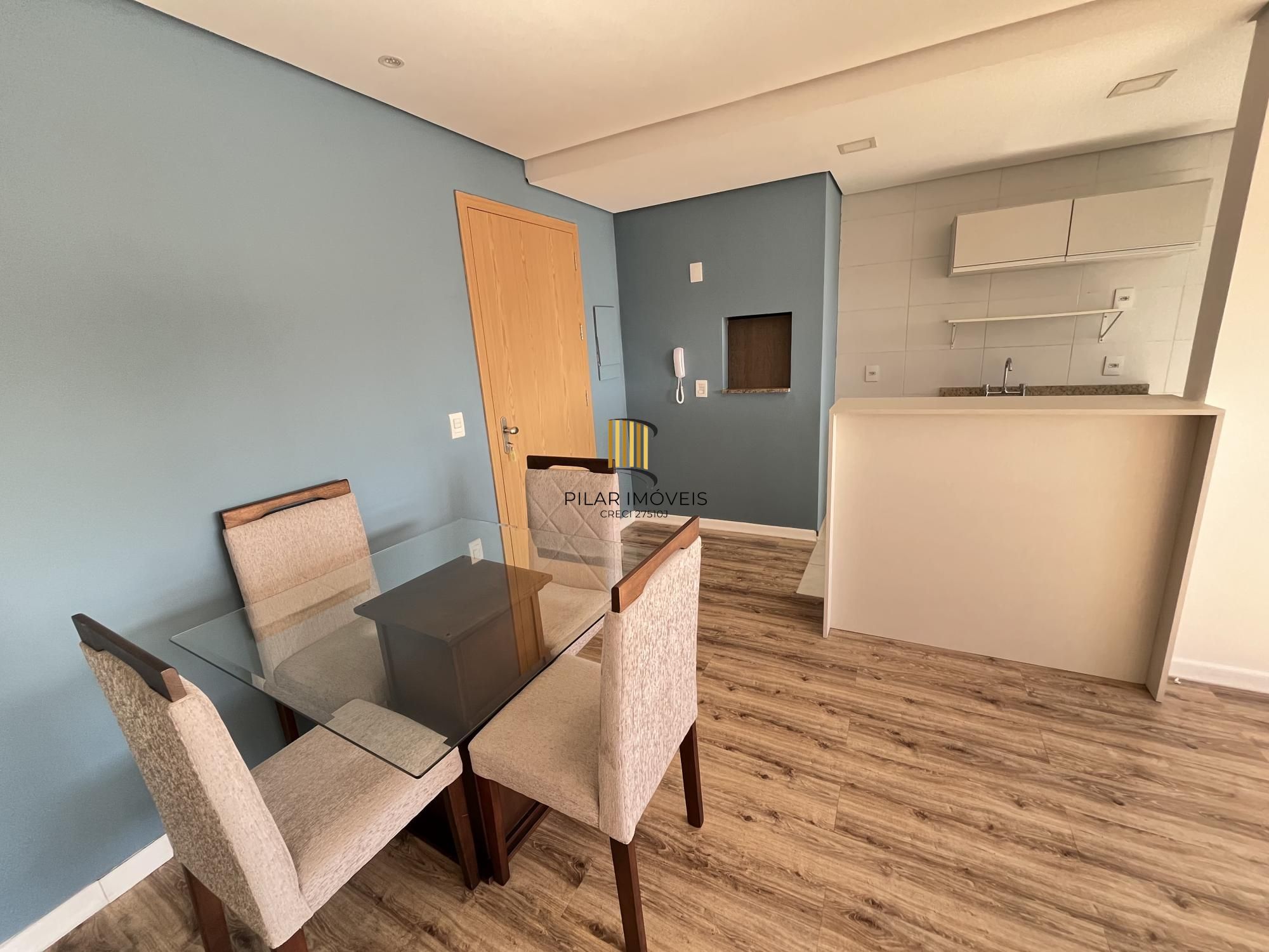 Apartamento de 2 dormitórios, suíte e 1 vaga de garagem no bairro Passo da Areia