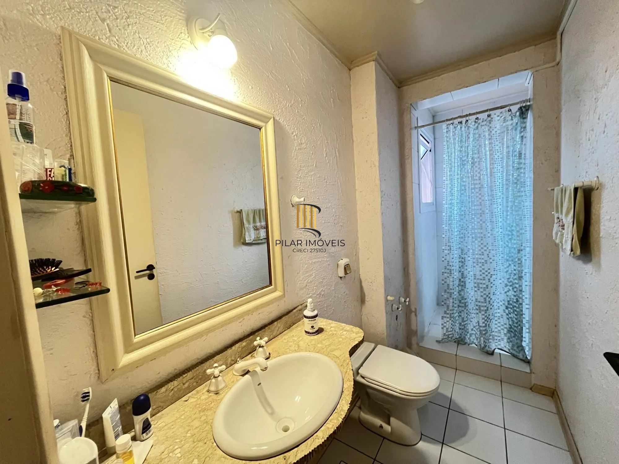 Apartamento garden de 1 dormitório transformado 2 quartos no bairro Cidade Baixa