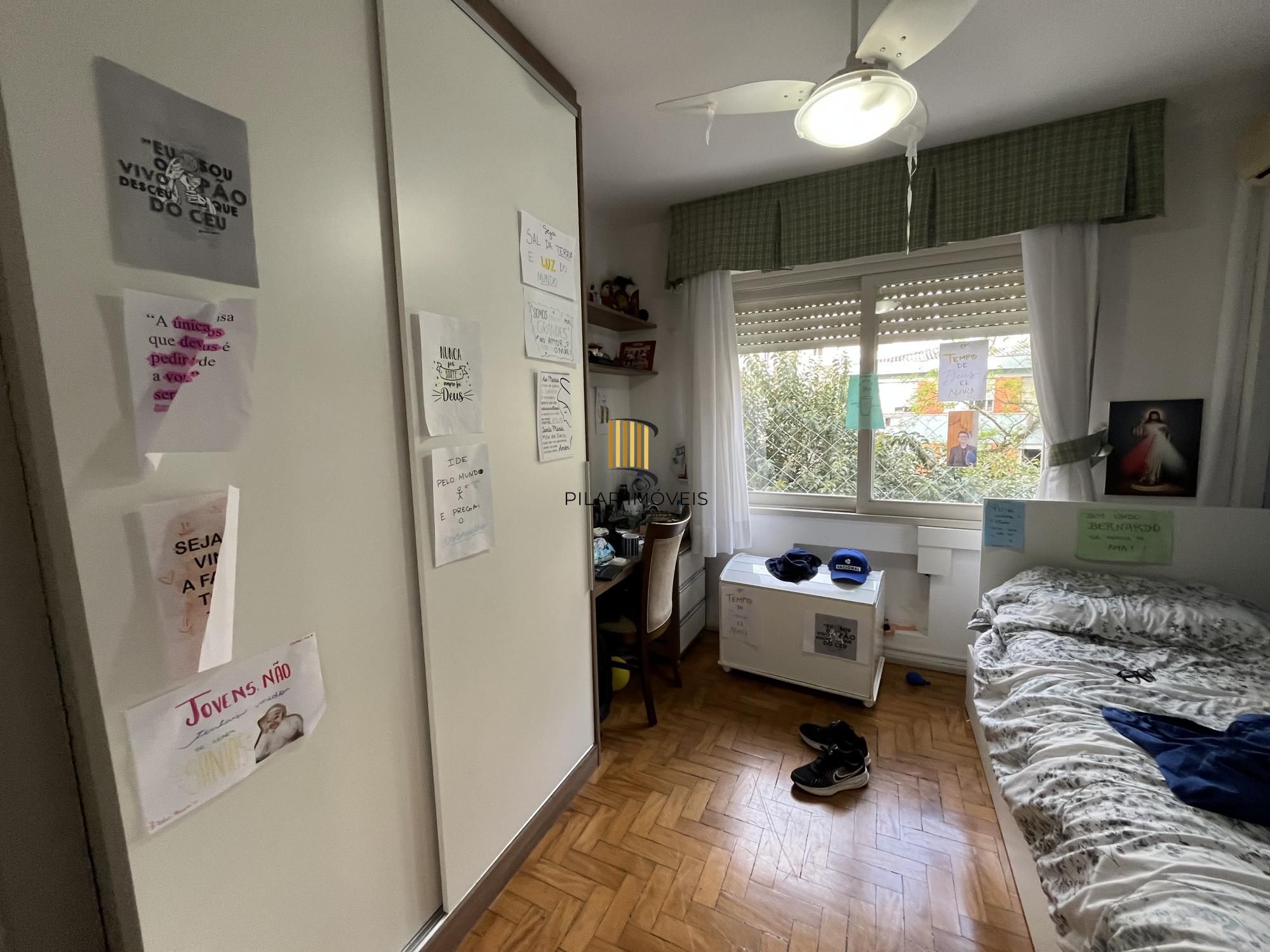 Apartamento de 3 quartos, suíte e 1 vaga de garagem no bairro Petrópolis em POA