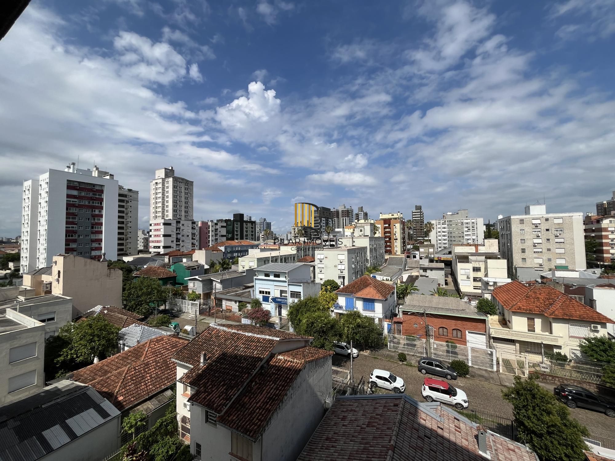 Apartamento de 2 quartos e 1 vaga de garagem no bairro Menino Deus Porto Alegre