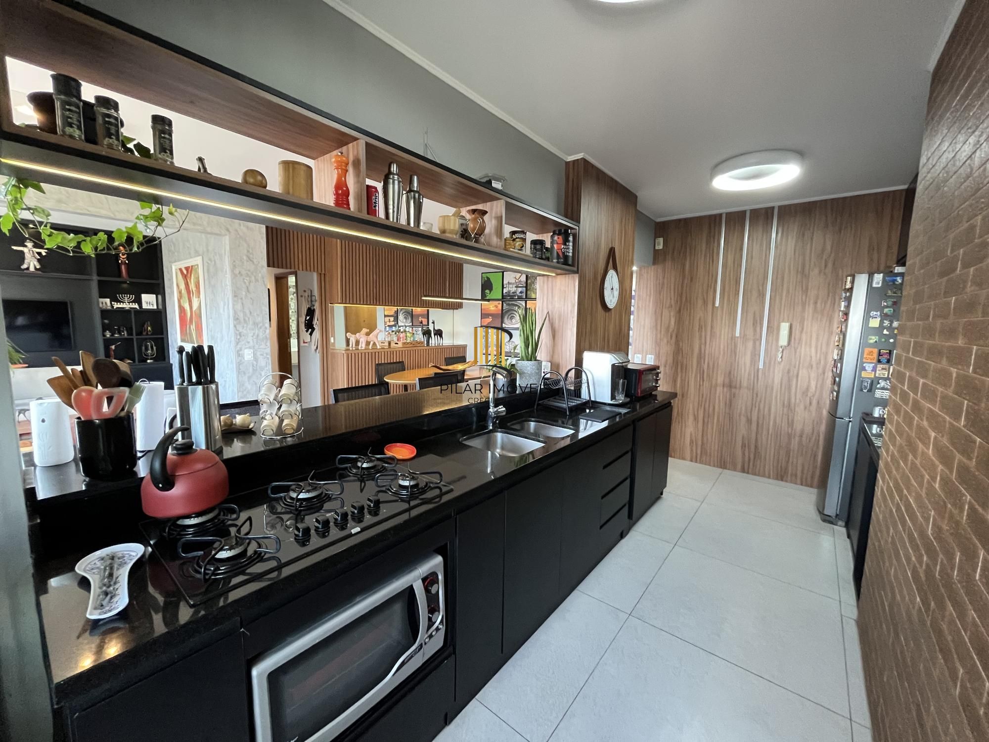 Apartamento de 2 quartos e 1 vaga de garagem no bairro Rio Branco Porto Alegre