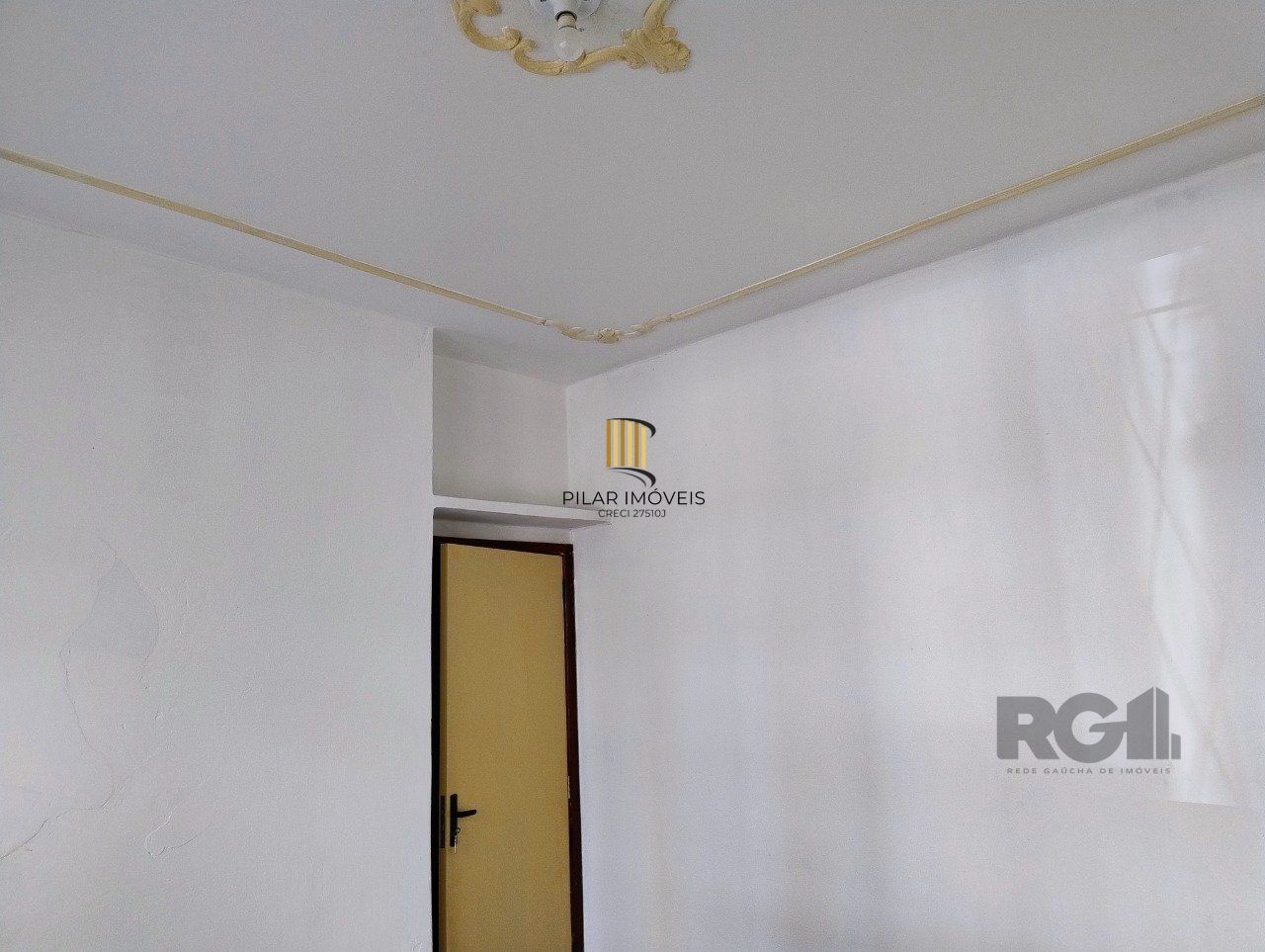 Apartamento de 2 dormitórios no bairro Cidade Baixa em Porto Alegre.