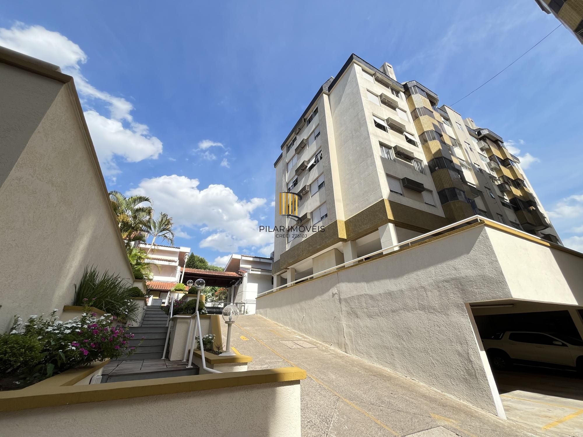 Apartamento de 3 quartos, suíte e 1 vaga de garagem no bairro Cristo Redentor