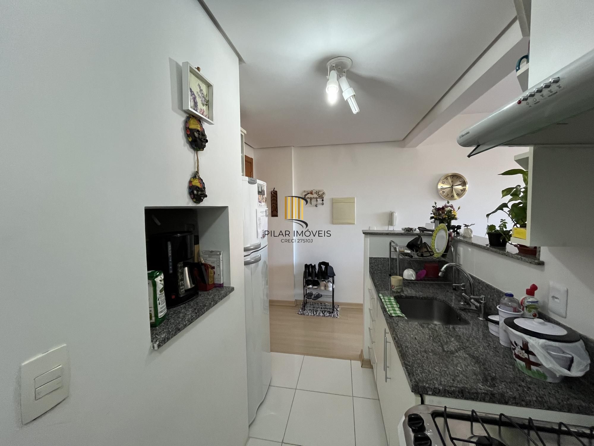 SPOT - Apartamento de um dormitório com garagem na Cidade Baixa