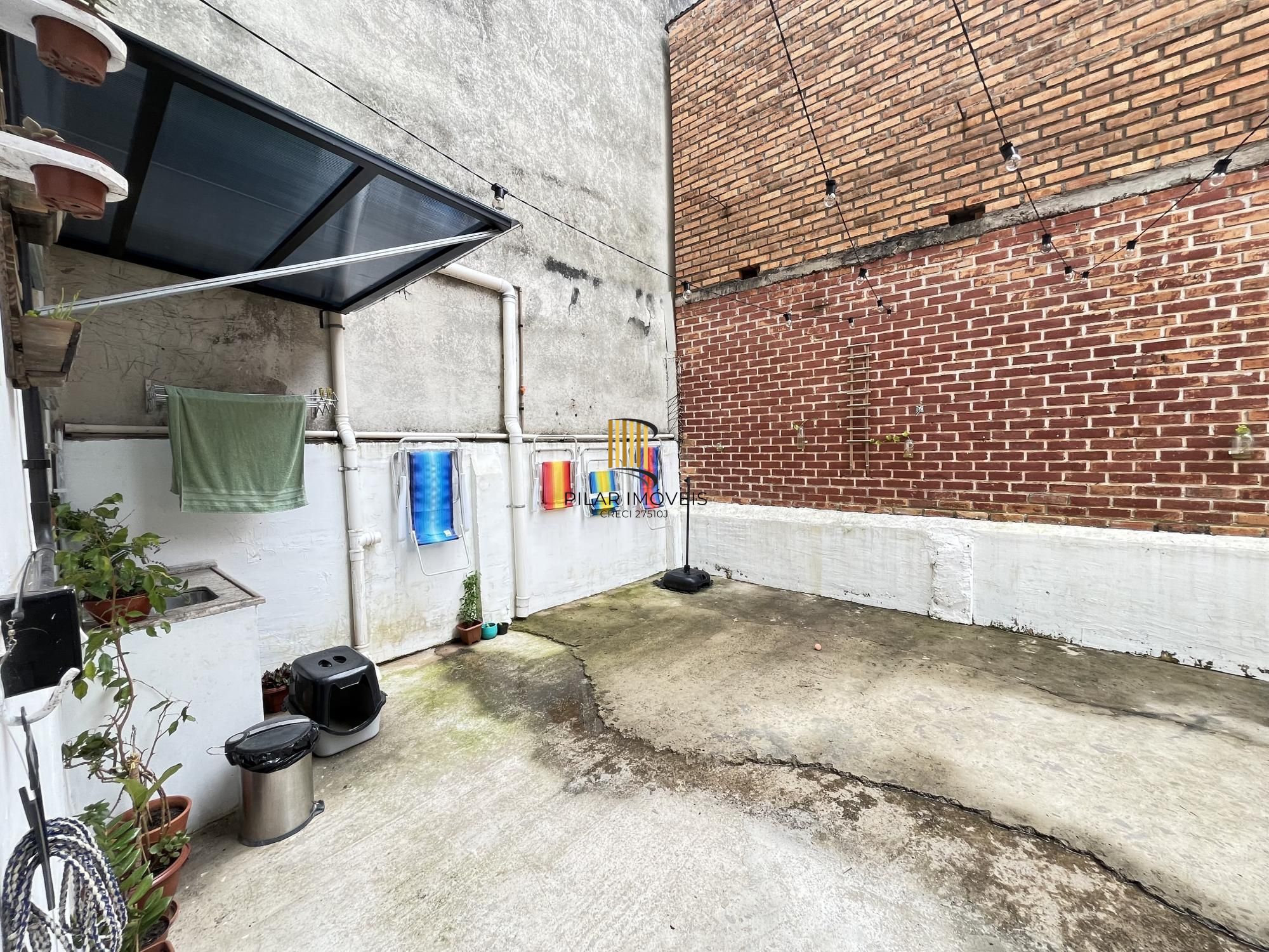 Apartamento de 2 quartos no bairro Menino Deus em Porto Alegre