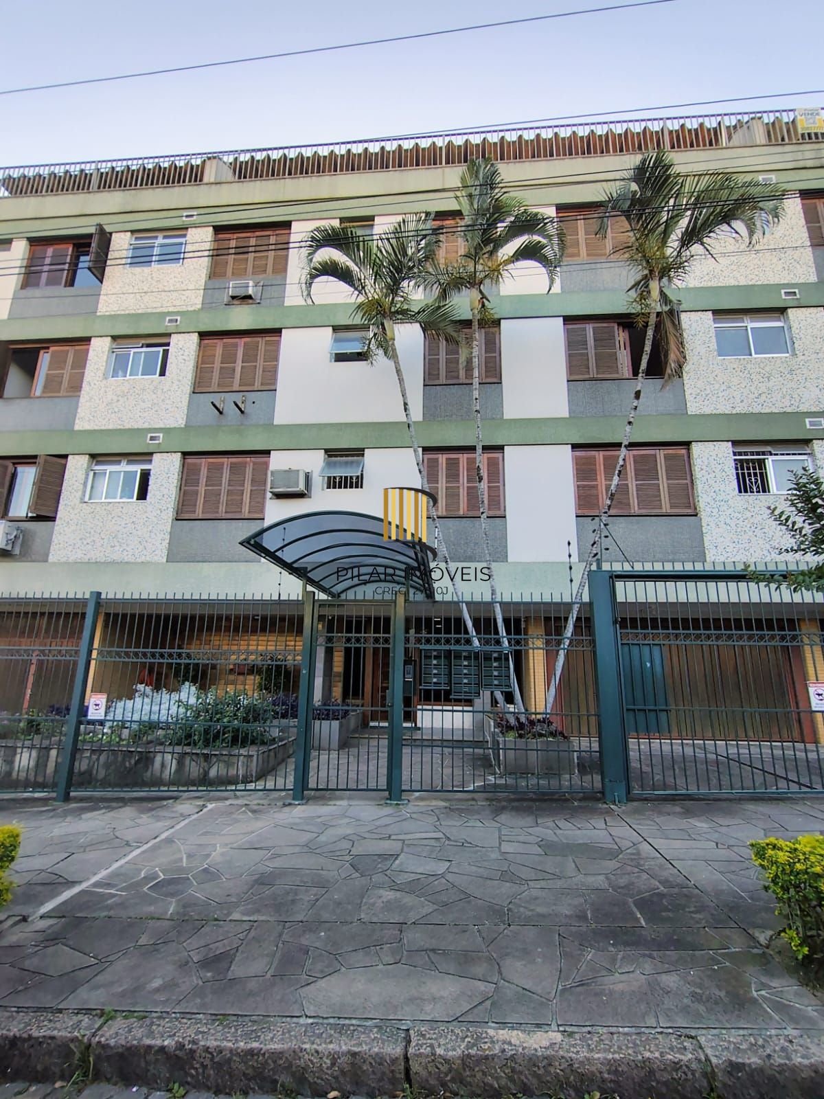 Cobertura 3 dormitórios sendo um suíte na cobertura