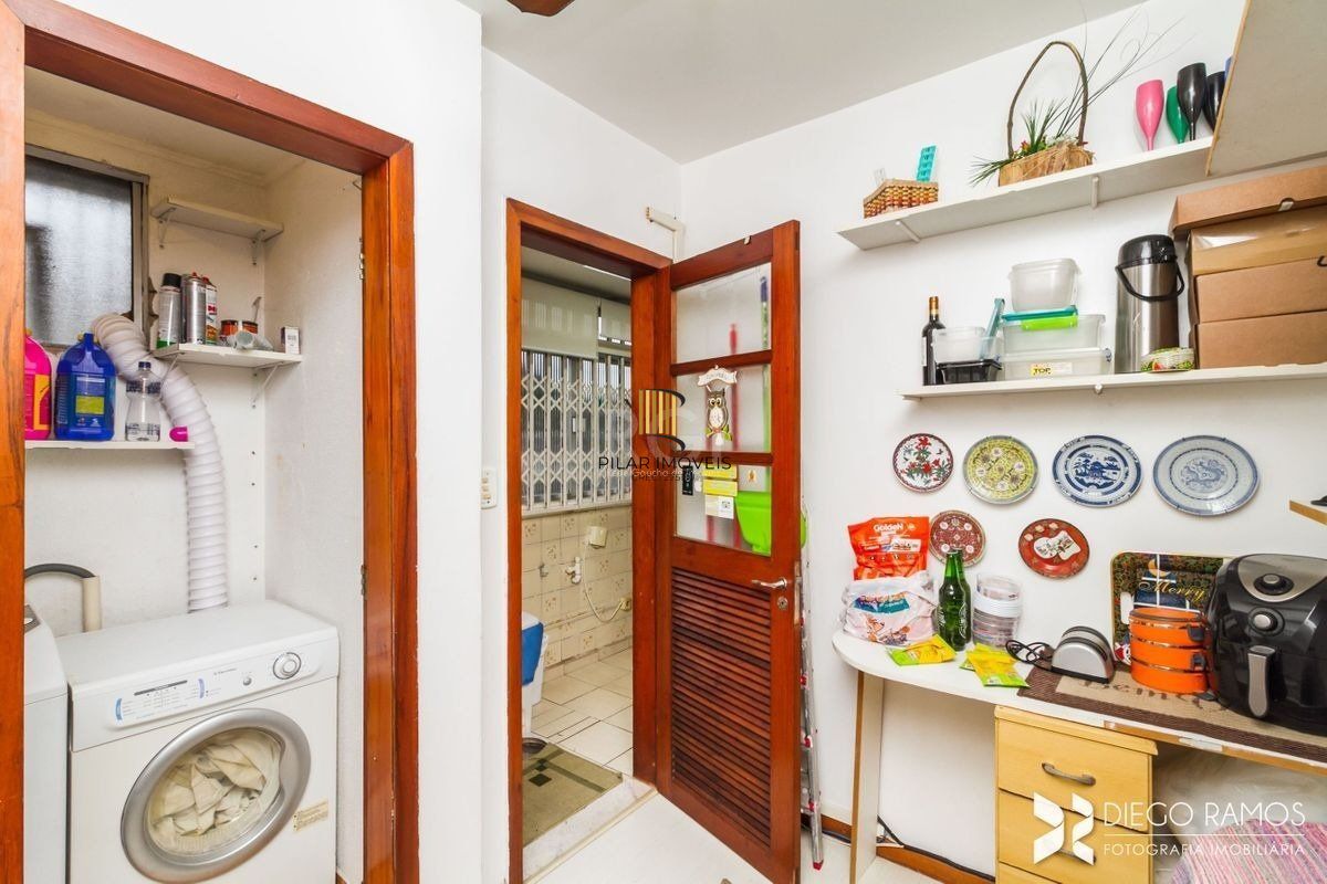Apartamento para Venda - 111m², 3 dormitórios, sendo 1 suites, 2 vagas - Menino Deus