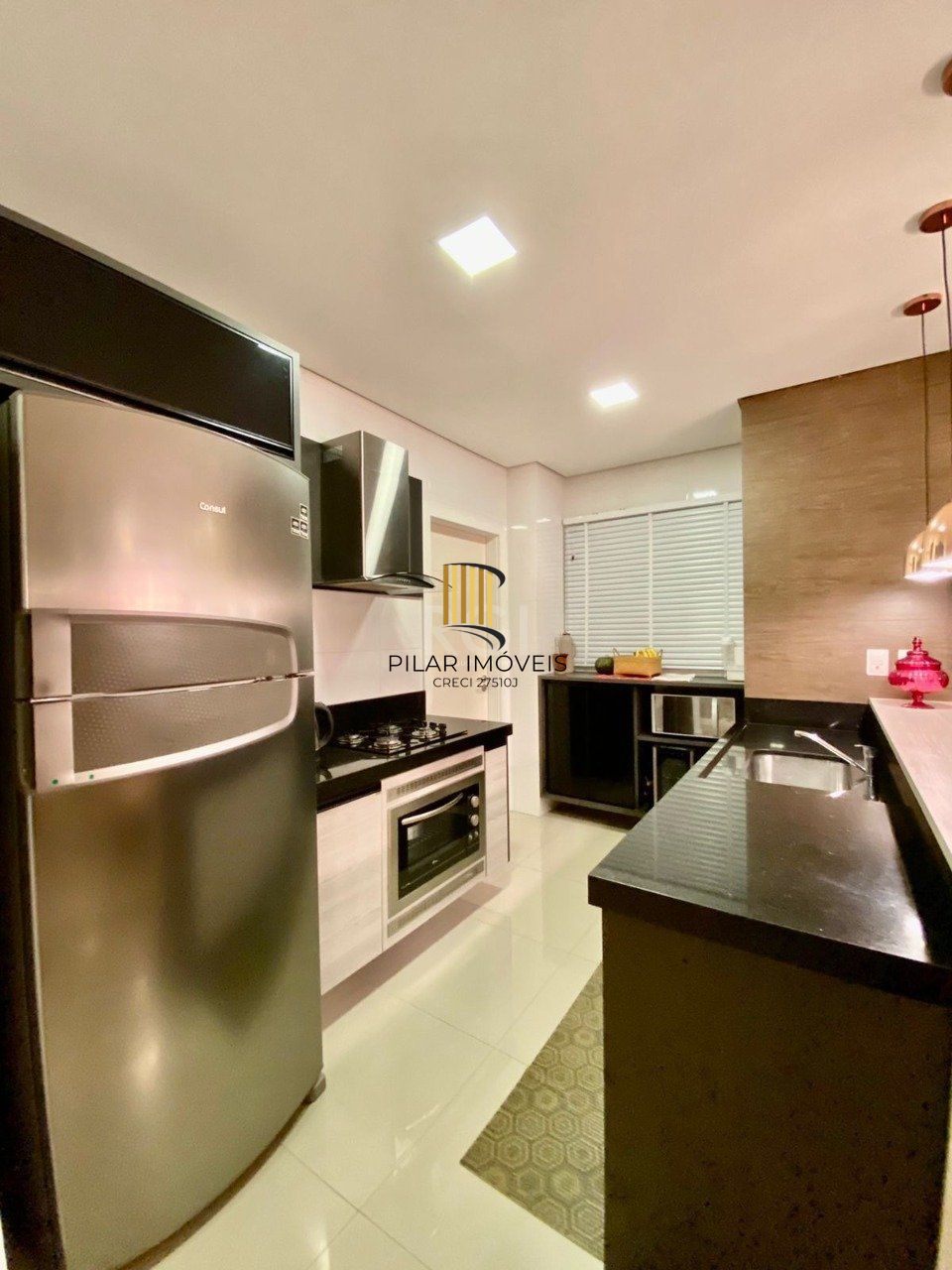 Apartamento para Venda - 140m², 3 dormitórios, sendo 2 suites, 2 vagas - Centro