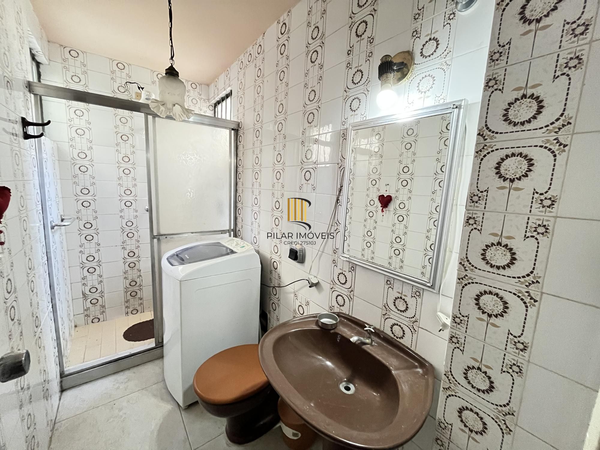 Apartamento 1 dormitório, na Barão do Triunfo.