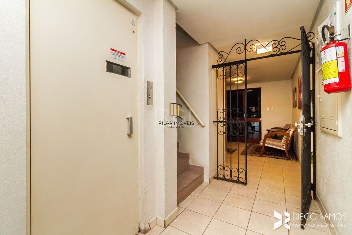 Apartamento para Venda - 111m², 3 dormitórios, sendo 1 suites, 2 vagas - Menino Deus