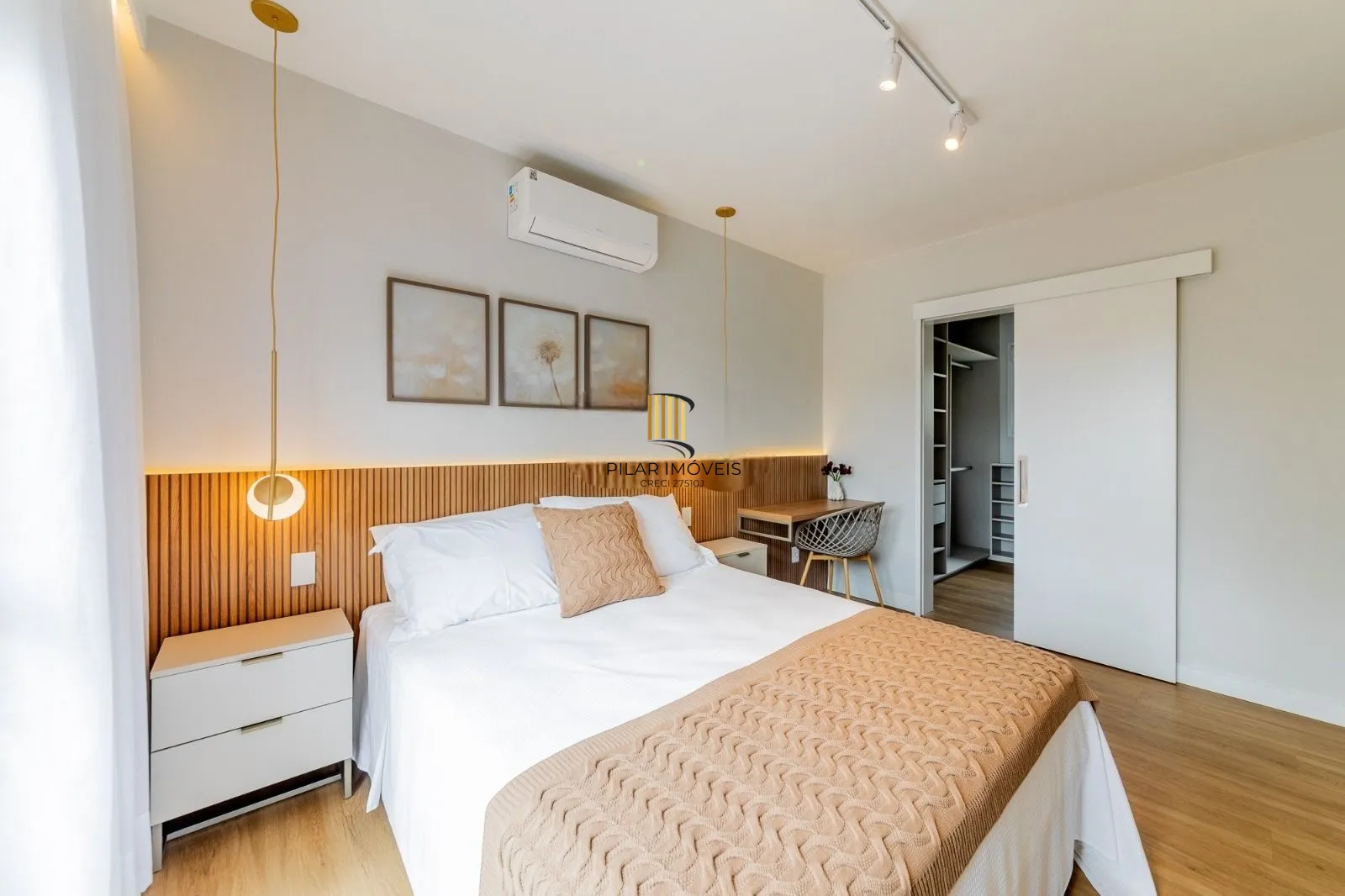 Apartamento à venda em Porto Alegre – pronto para morar, totalmente reformado.