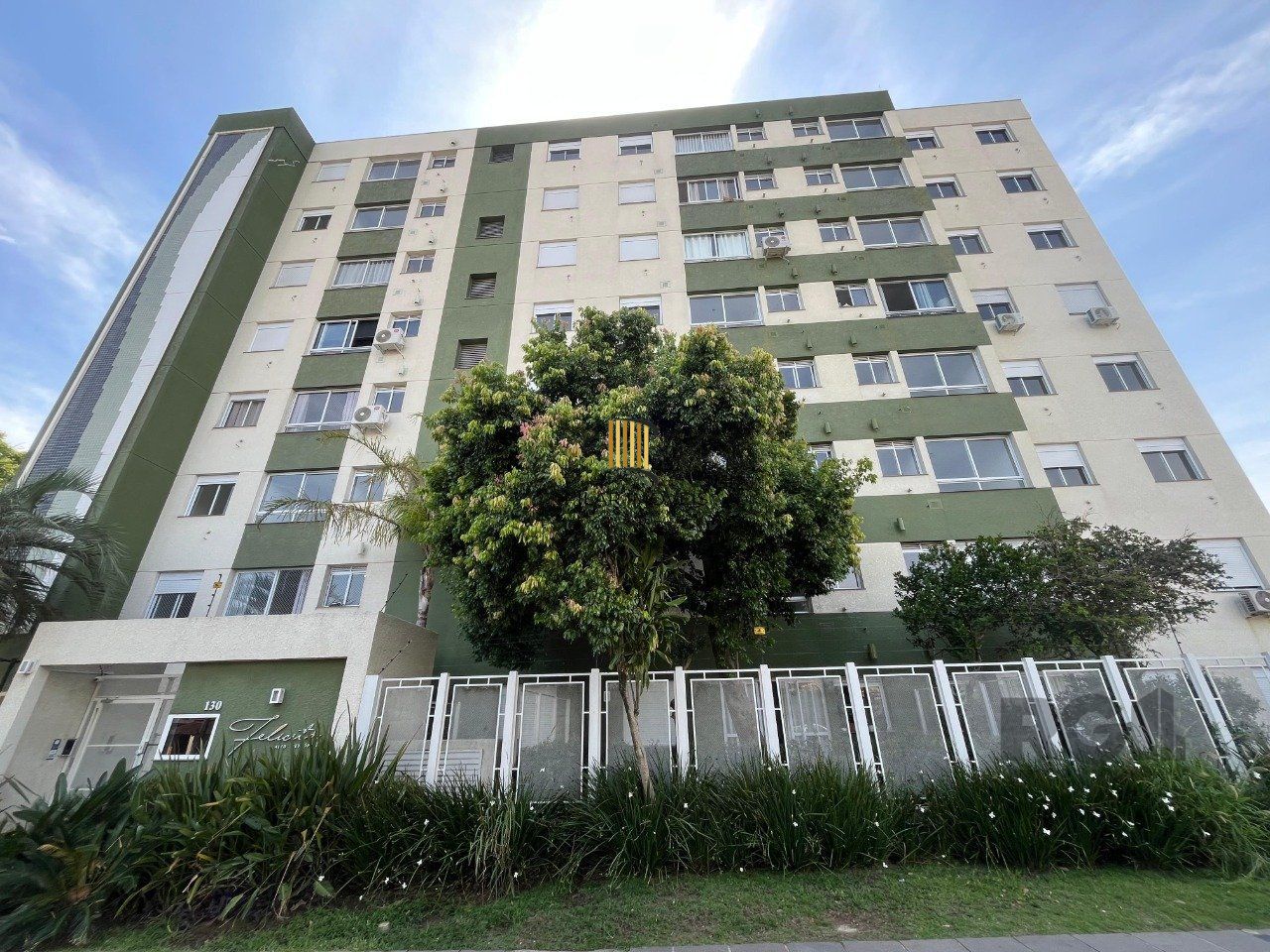 Apartamento para Venda - 54m², 2 dormitórios, sendo 1 suites, 1 vaga - Bom Jesus