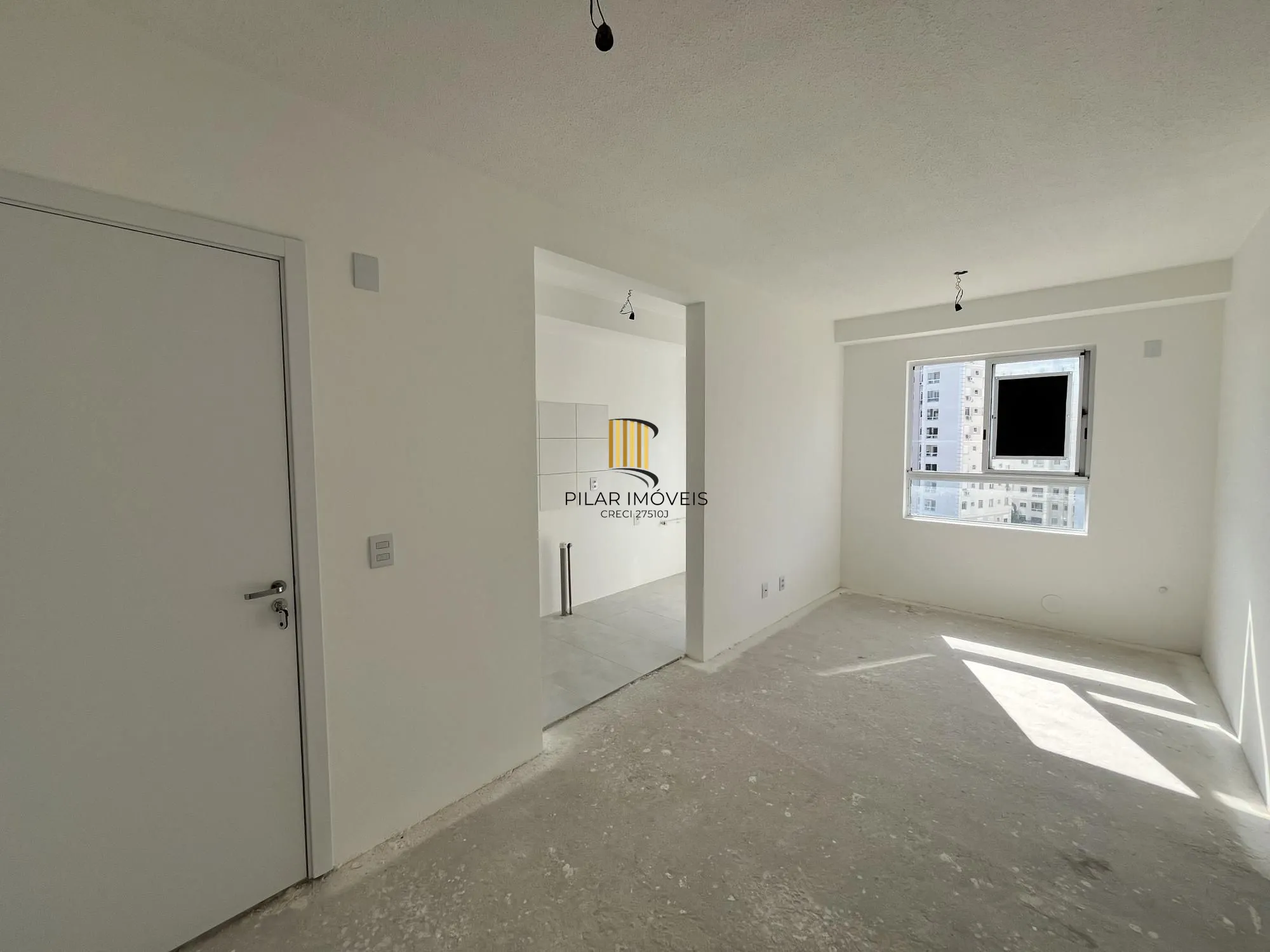 Apartamento de 2 quartos e 1 vaga de garagem no bairro Morro Santana em POA