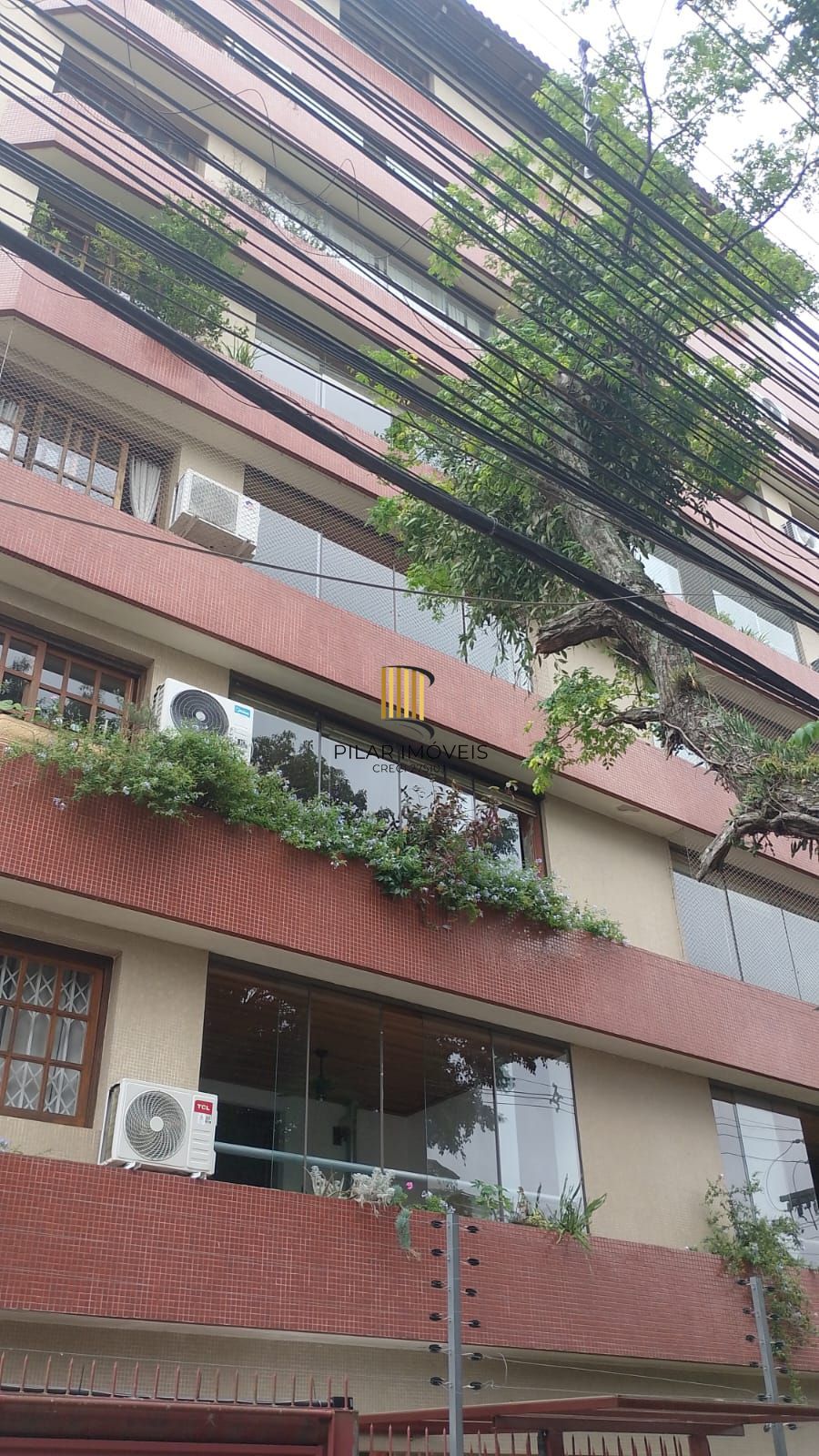 Apartamento 3 dormitórios com dependência, amplo, Santana 3 vagas, elevador