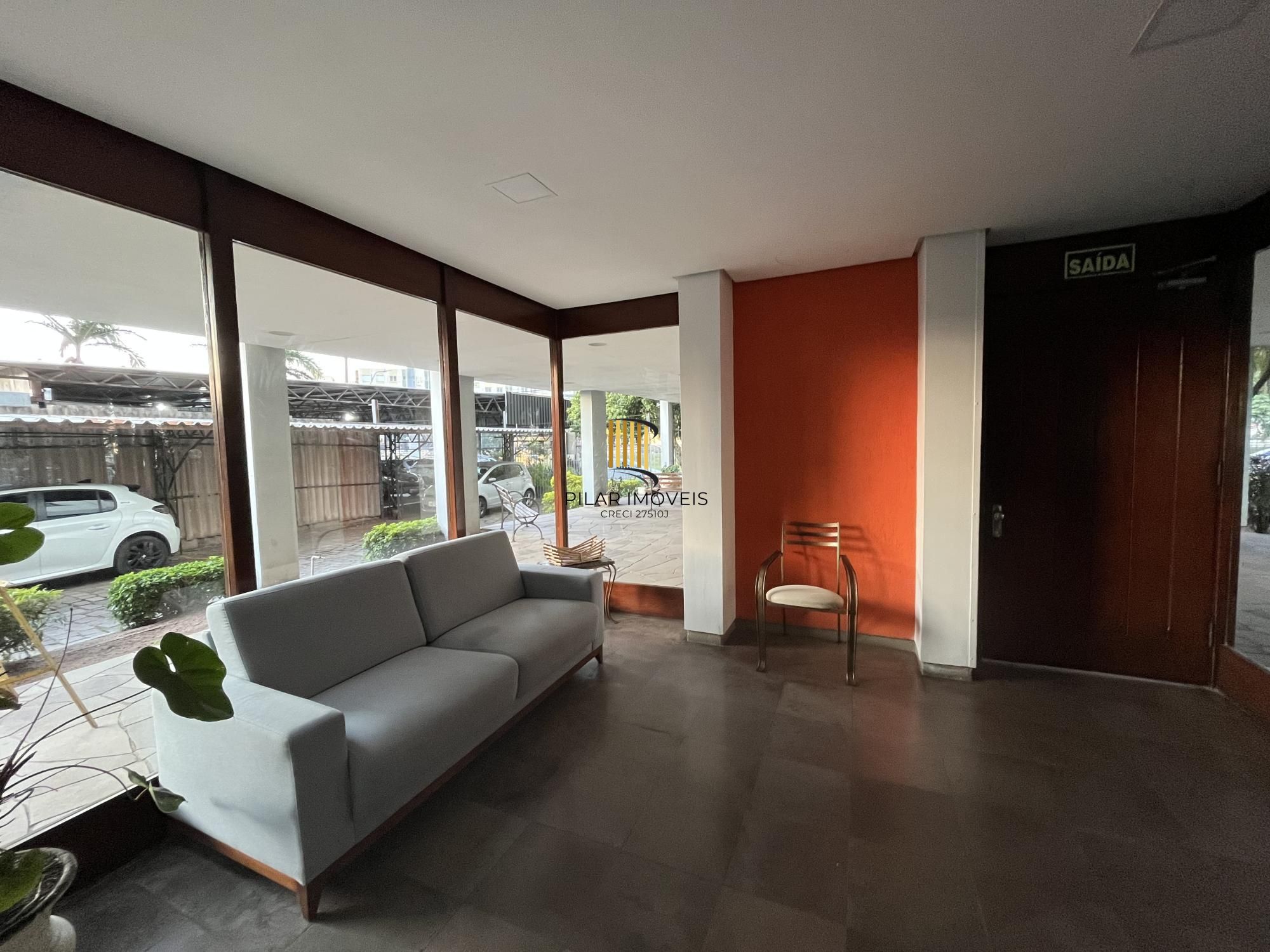 Apartamento de um quarto com uma vaga de garagem por convenção na Av. Ipiranga
