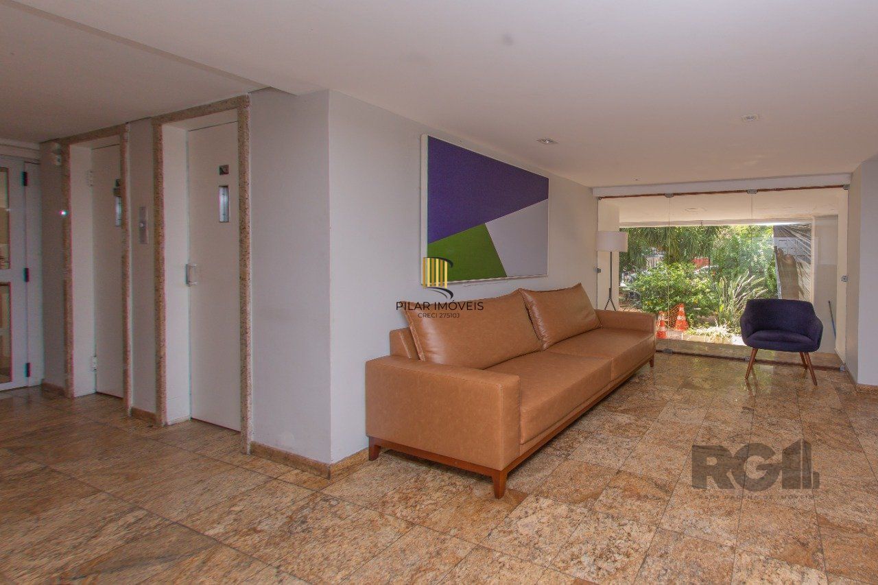 Apartamento Amplo e Bem Localizado - 3 Dormitórios, Suíte e Vaga Escriturada