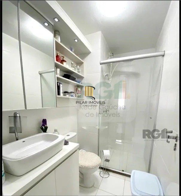 Apartamento 2 Dormitório(s) Bairro Azenha