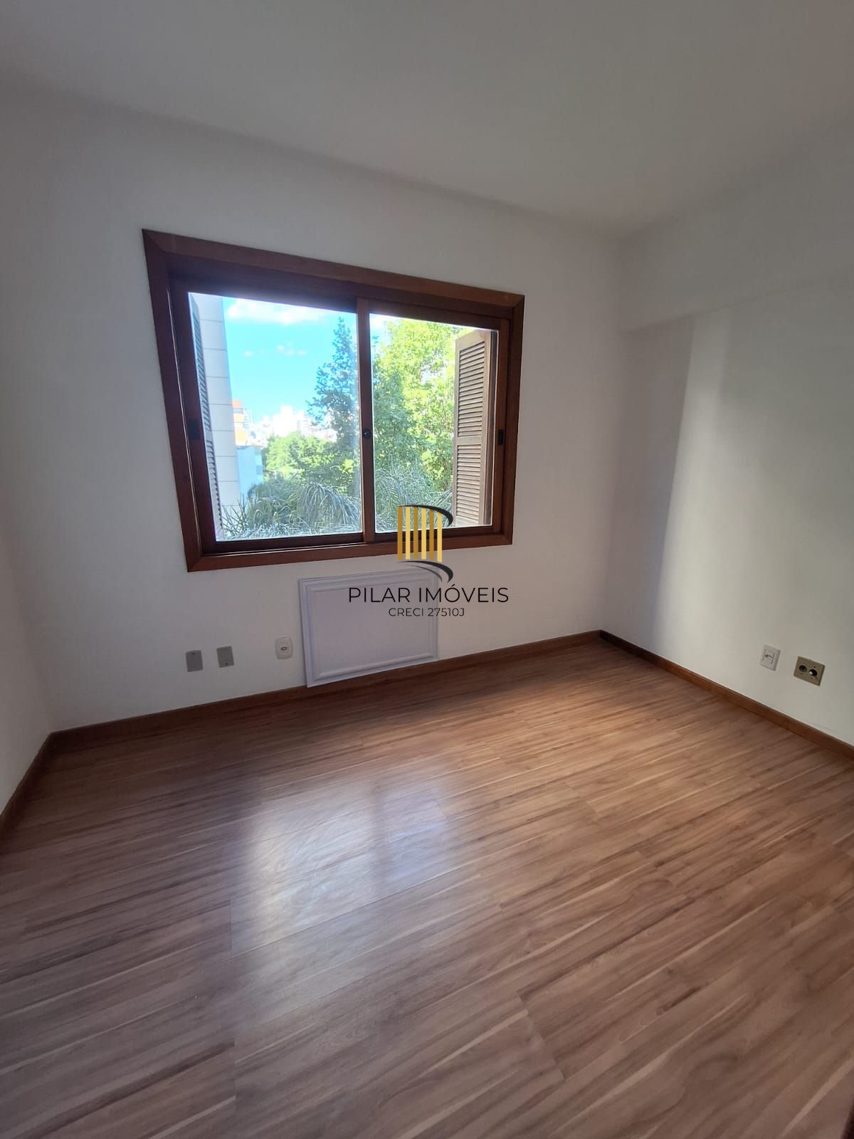 Apartamento diferenciado de 3 dormitórios com suíte e vaga coberta