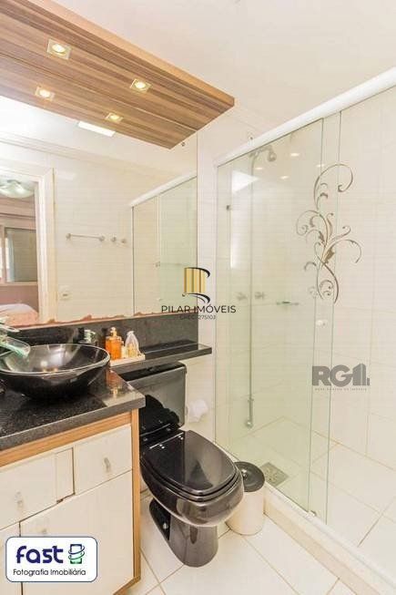 Apartamento, com três (3) dormitório. Localizado na Avenida Ipiranga, Jardim Botânico, Porto Alegre- RS.